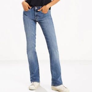 Boot Cut Levi Jeans